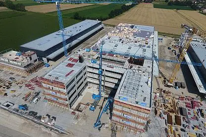 © Felbermayr Bauarbeiten an der neuen Felbermayr-Firmenzentrale