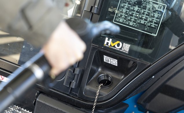 Slide HVO, Treibstoff, Stapler, Firmenzentrale, Tankstelle