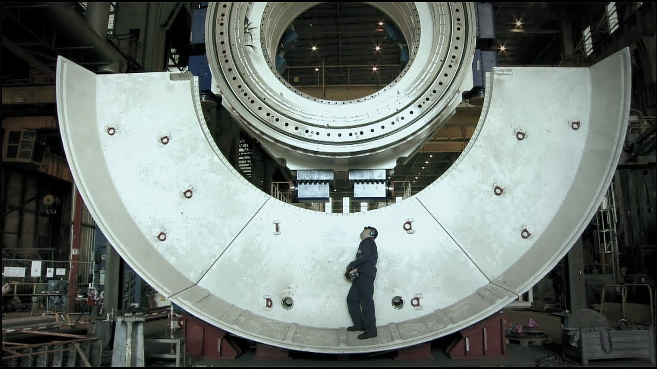 Tunnelbohrer auf Reisen – zu Wasser und zu Lande Slide