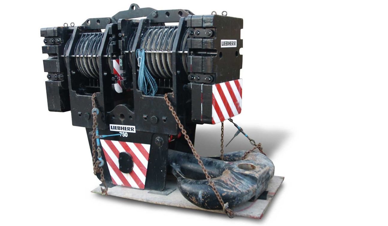 Kranhaken auf weißem Hintergrund