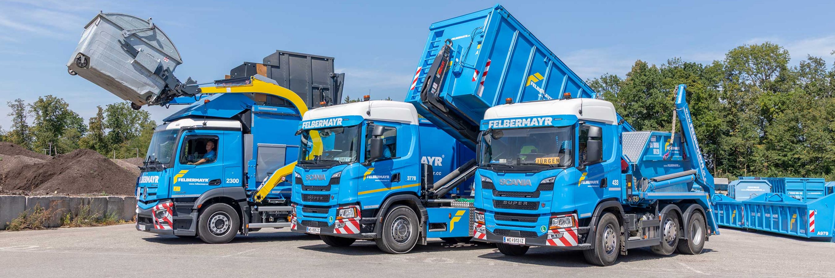 Felbermayr Fahrzeuge auf Vorplatz vor Containerlager